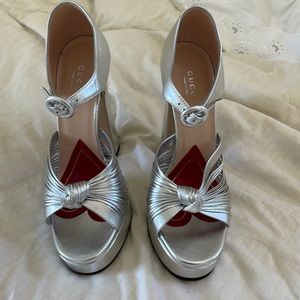 NWOB Gucci Silver Platform Pumps 37.5 (7.5 USA)